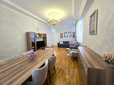 Satılır 3 otaqlı mənzil 120 m²
