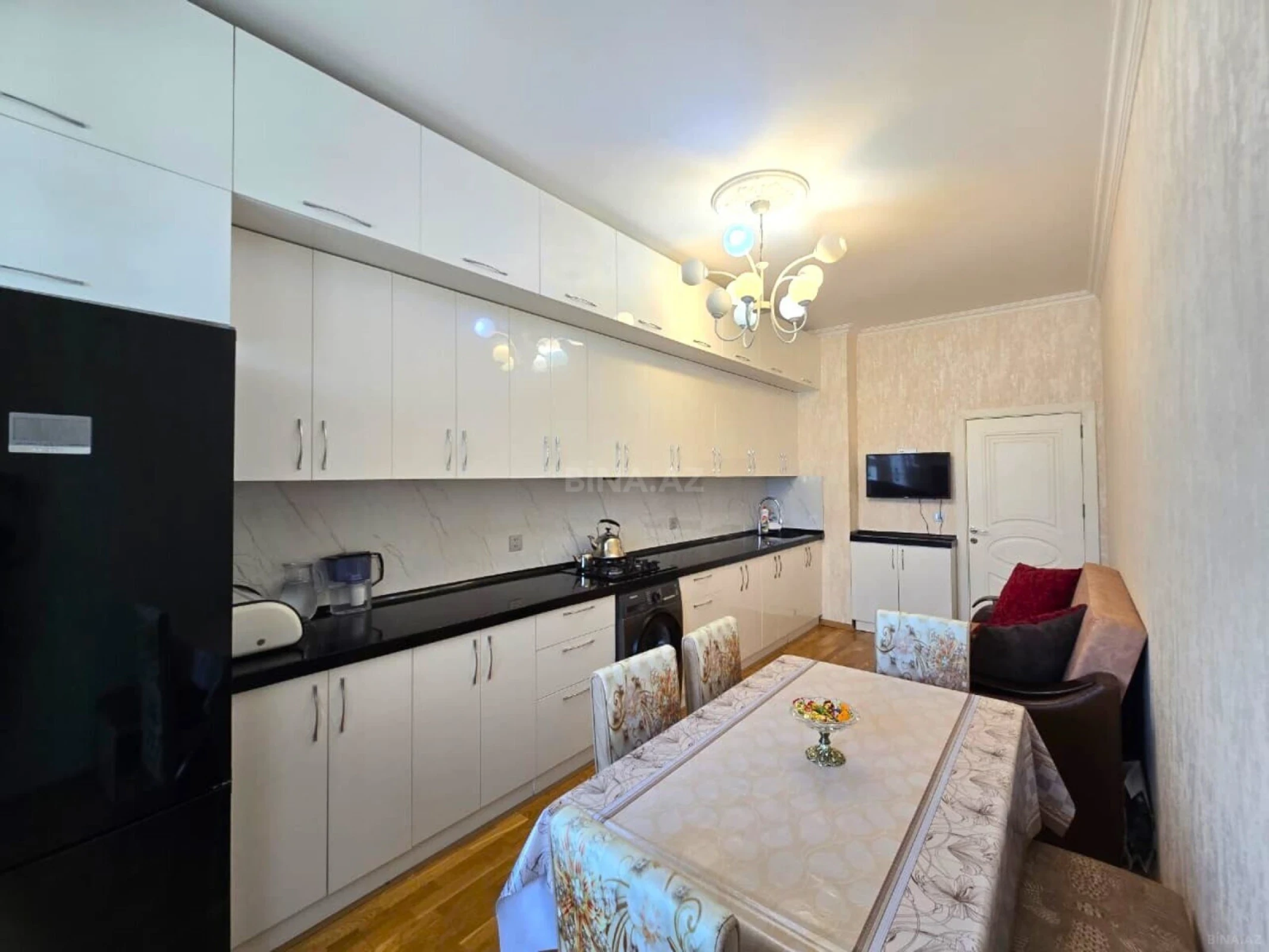 Satılır 3 otaqlı mənzil 120 m²