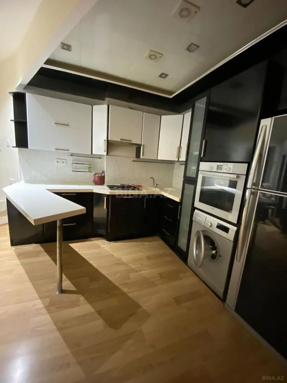 Kirayə verilir 3 otaqlı mənzil 90 m²