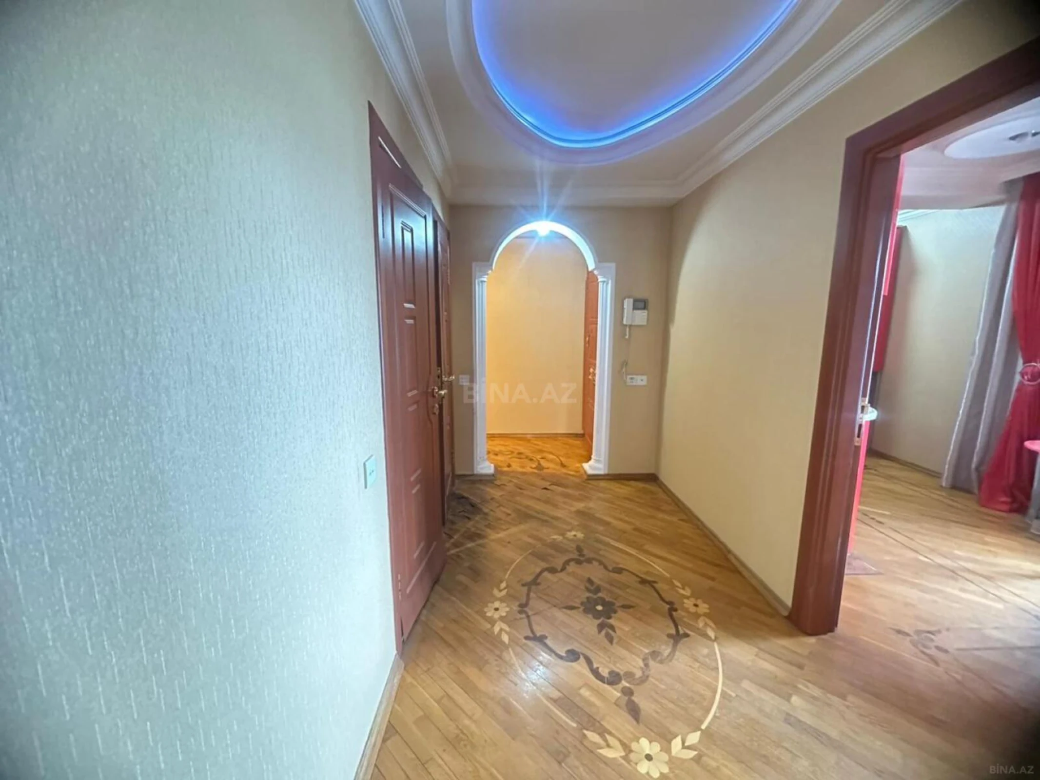 Satılır 2 otaqlı mənzil 80 m²