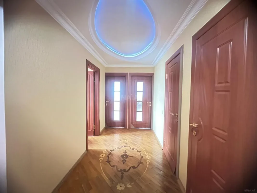 Satılır 2 otaqlı mənzil 80 m²