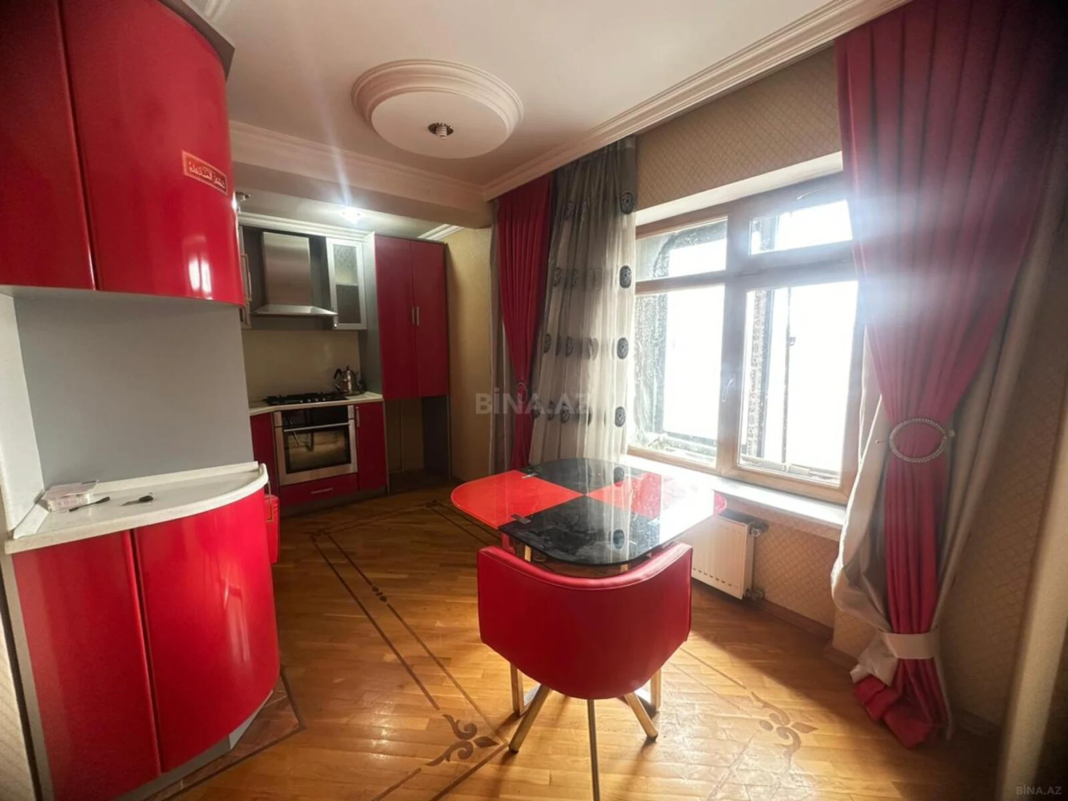 Satılır 2 otaqlı mənzil 80 m²