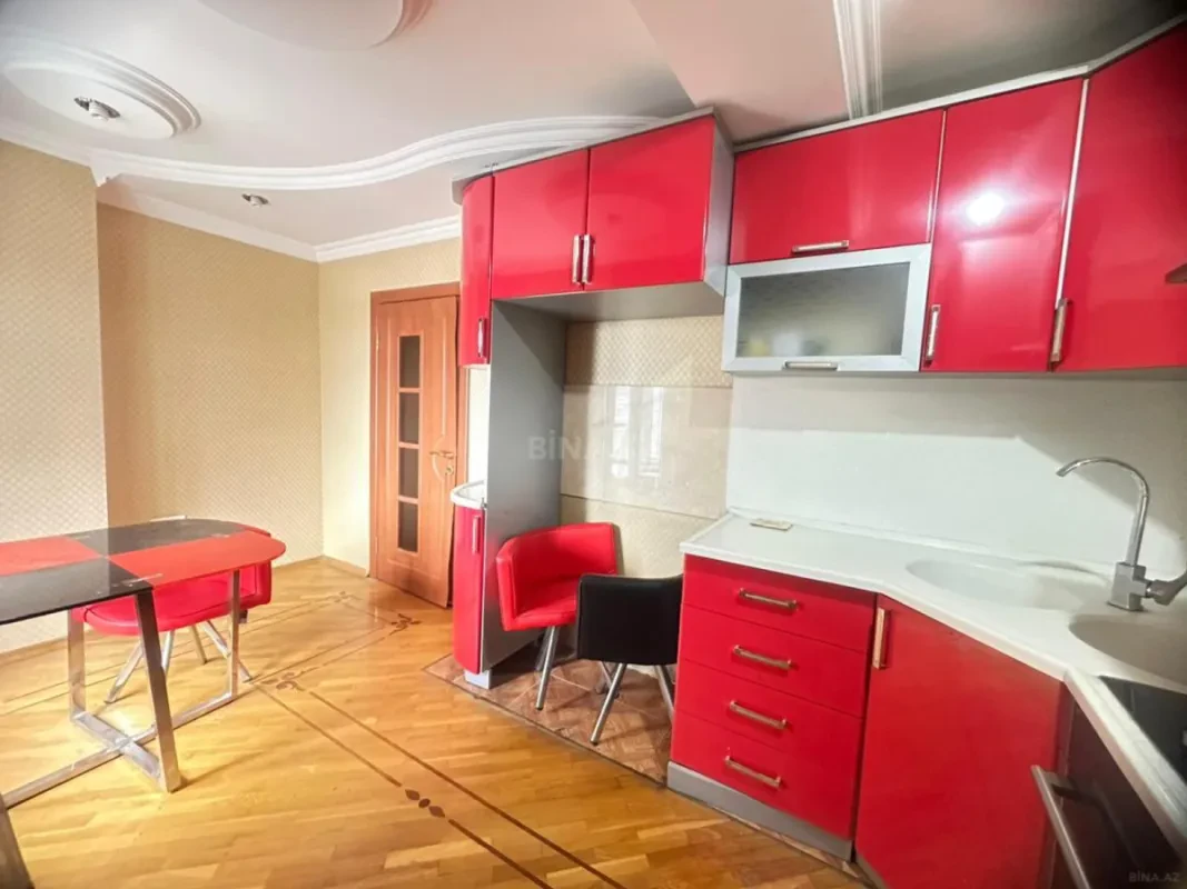 Satılır 2 otaqlı mənzil 80 m²