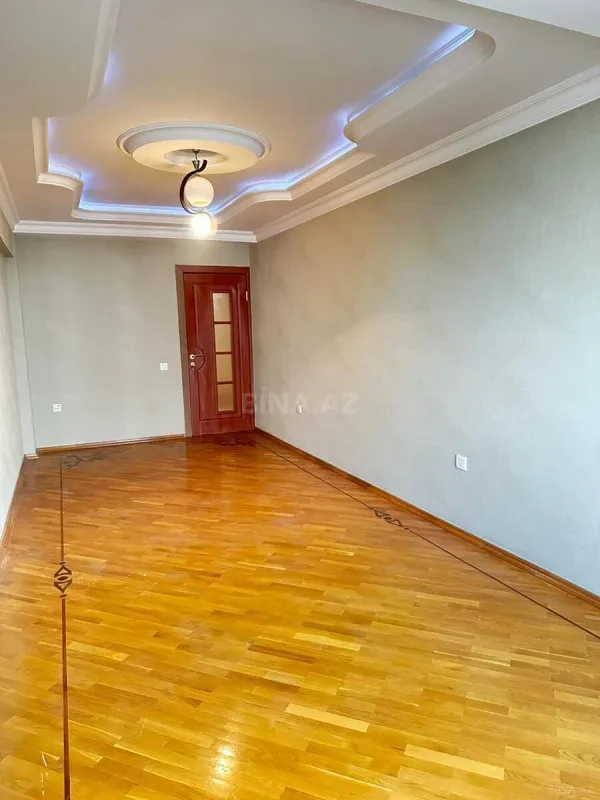 Satılır 2 otaqlı mənzil 80 m²
