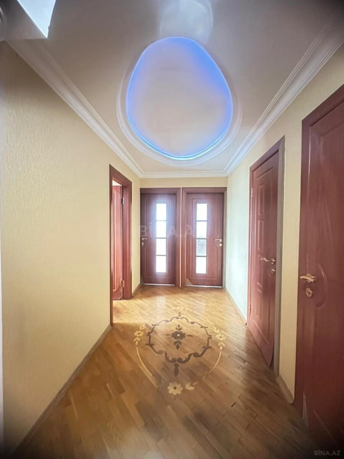 Satılır 2 otaqlı mənzil 80 m²