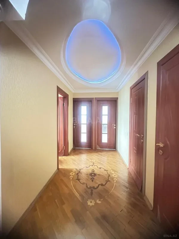 Satılır 2 otaqlı mənzil 80 m²