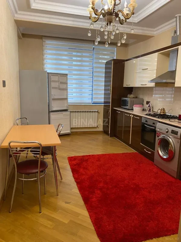 Satılır 3 otaqlı mənzil 120 m²