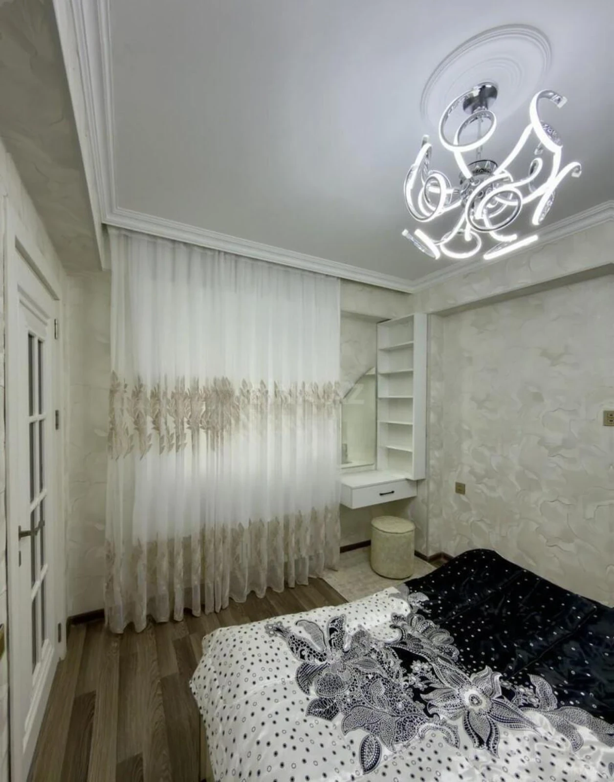Satılır 3 otaqlı mənzil 82 m²