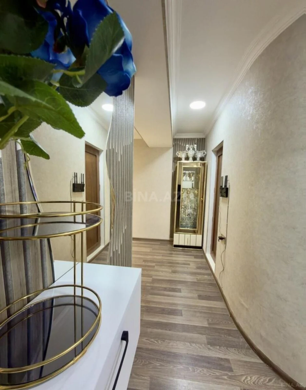 Satılır 3 otaqlı mənzil 82 m²