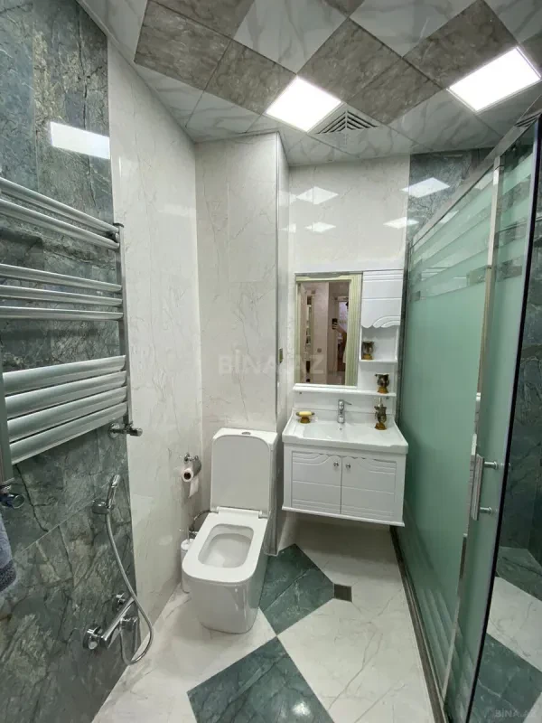 Kirayə verilir 3 otaqlı mənzil 116 m²