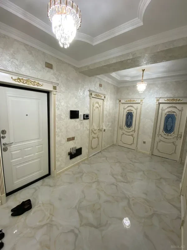 Kirayə verilir 3 otaqlı mənzil 116 m²