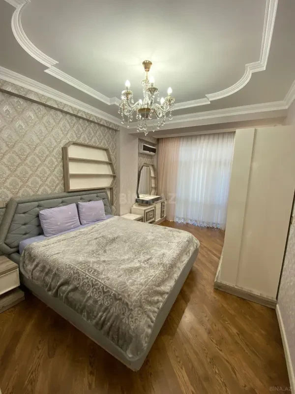 Kirayə verilir 3 otaqlı mənzil 116 m²
