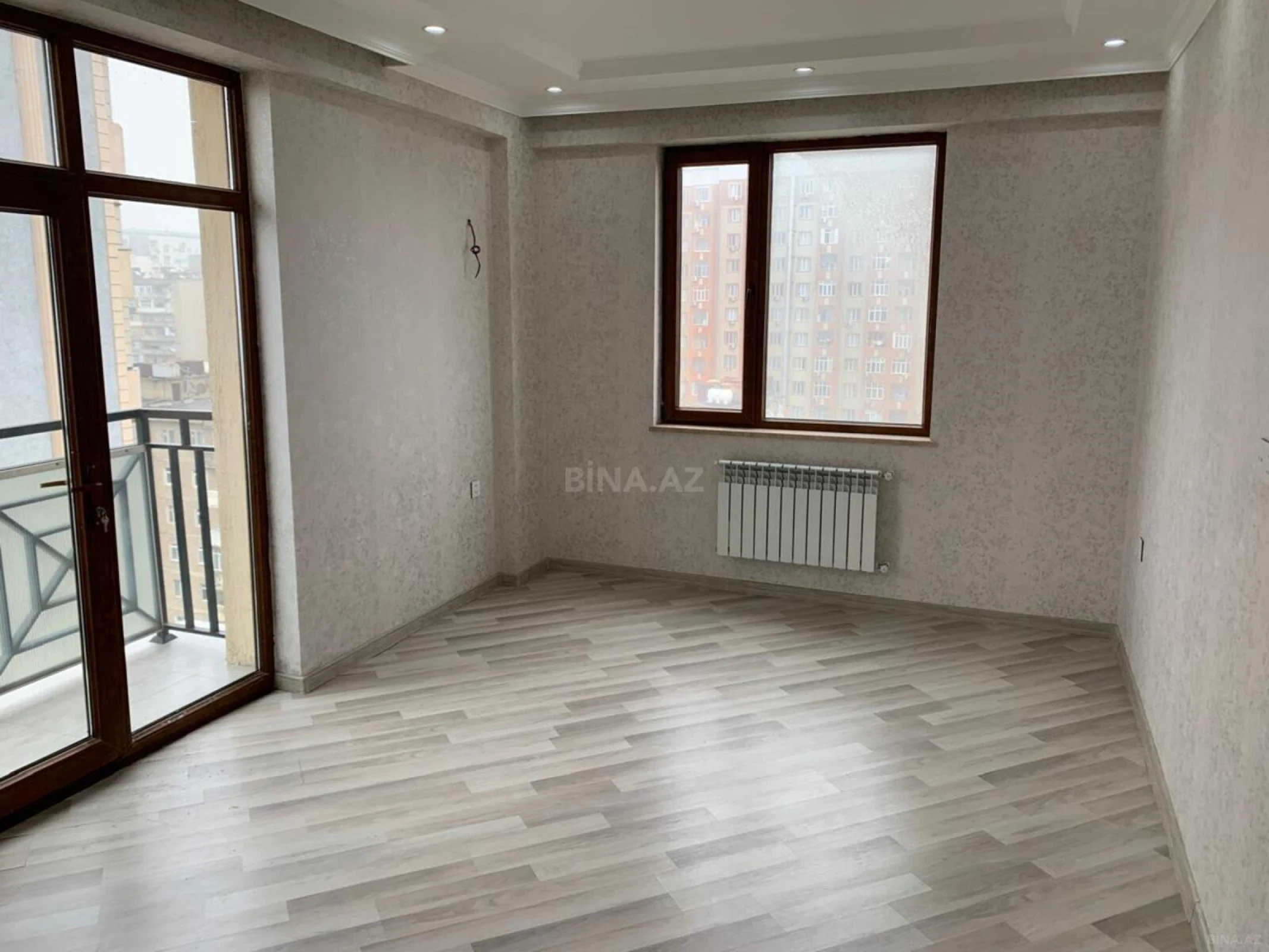 Satılır 3 otaqlı mənzil 81 m²