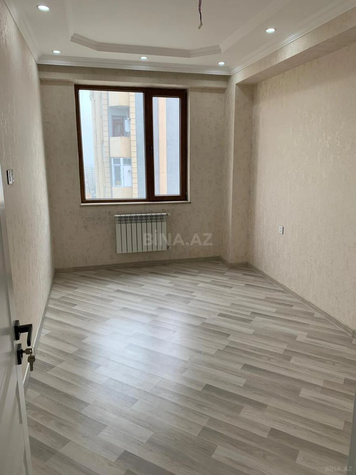 Satılır 3 otaqlı mənzil 81 m²