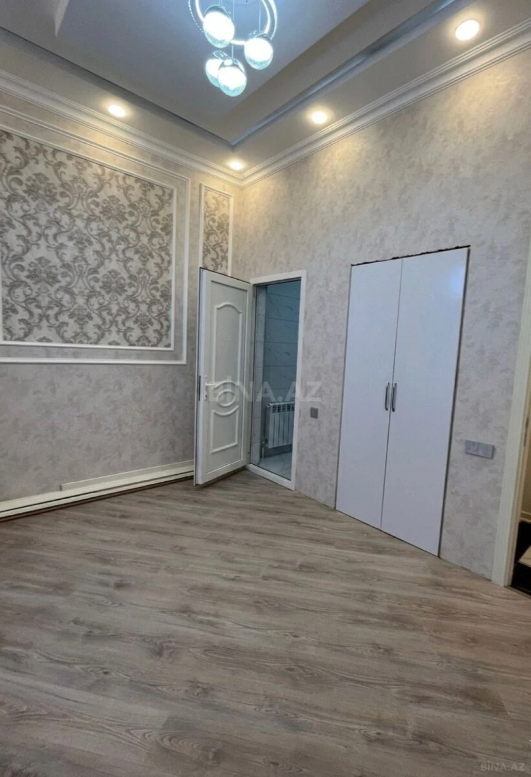 Satılır 4 otaqlı həyət evi 250 m²