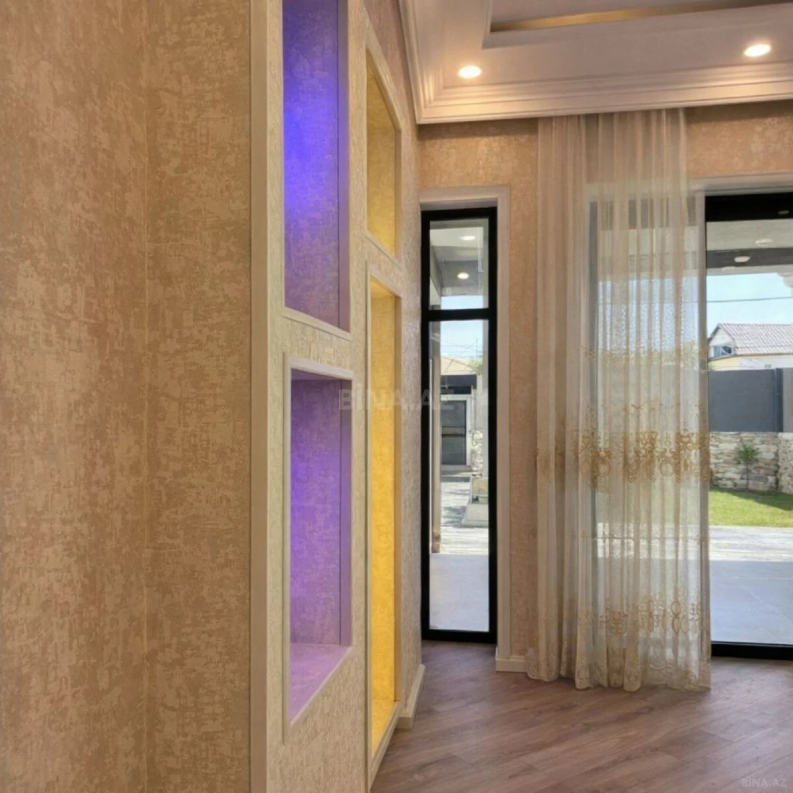 Satılır 4 otaqlı həyət evi 250 m²