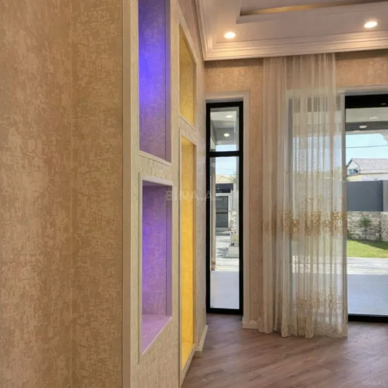 Satılır 4 otaqlı həyət evi 250 m²