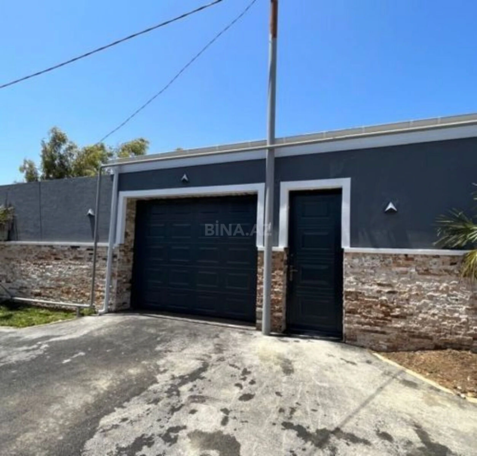 Satılır 4 otaqlı həyət evi 250 m²