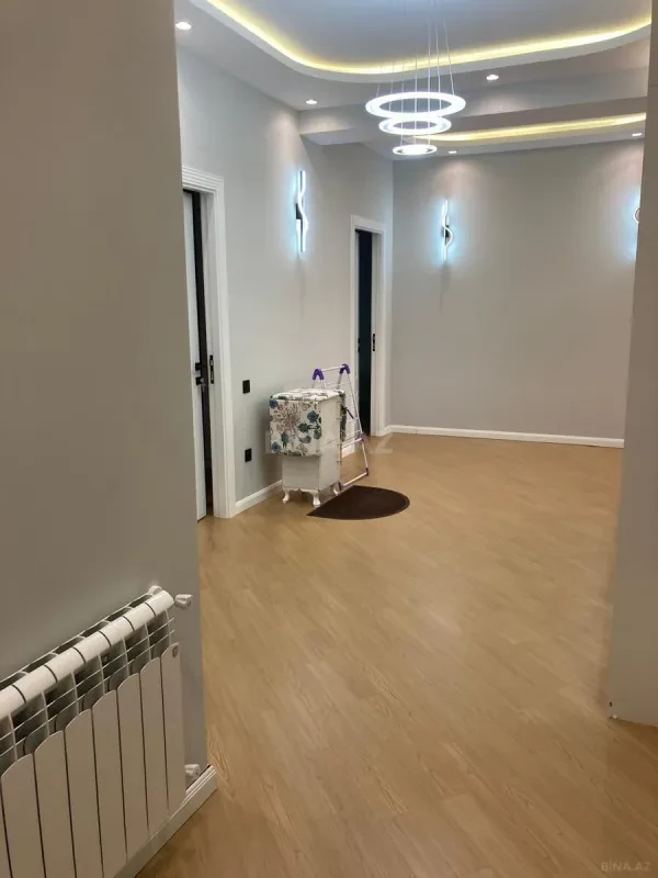 Kirayə verilir 3 otaqlı mənzil 142 m²