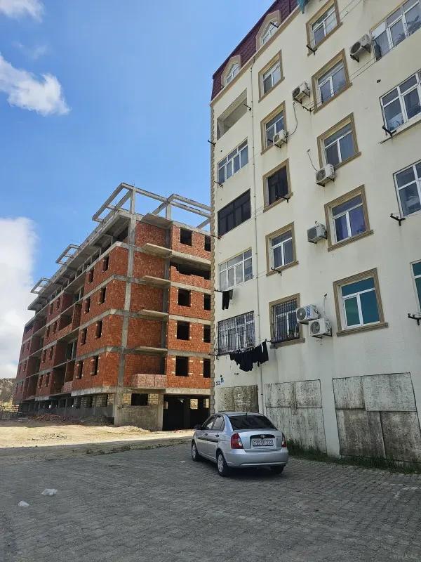 Satılır 1 otaqlı mənzil 45 m²