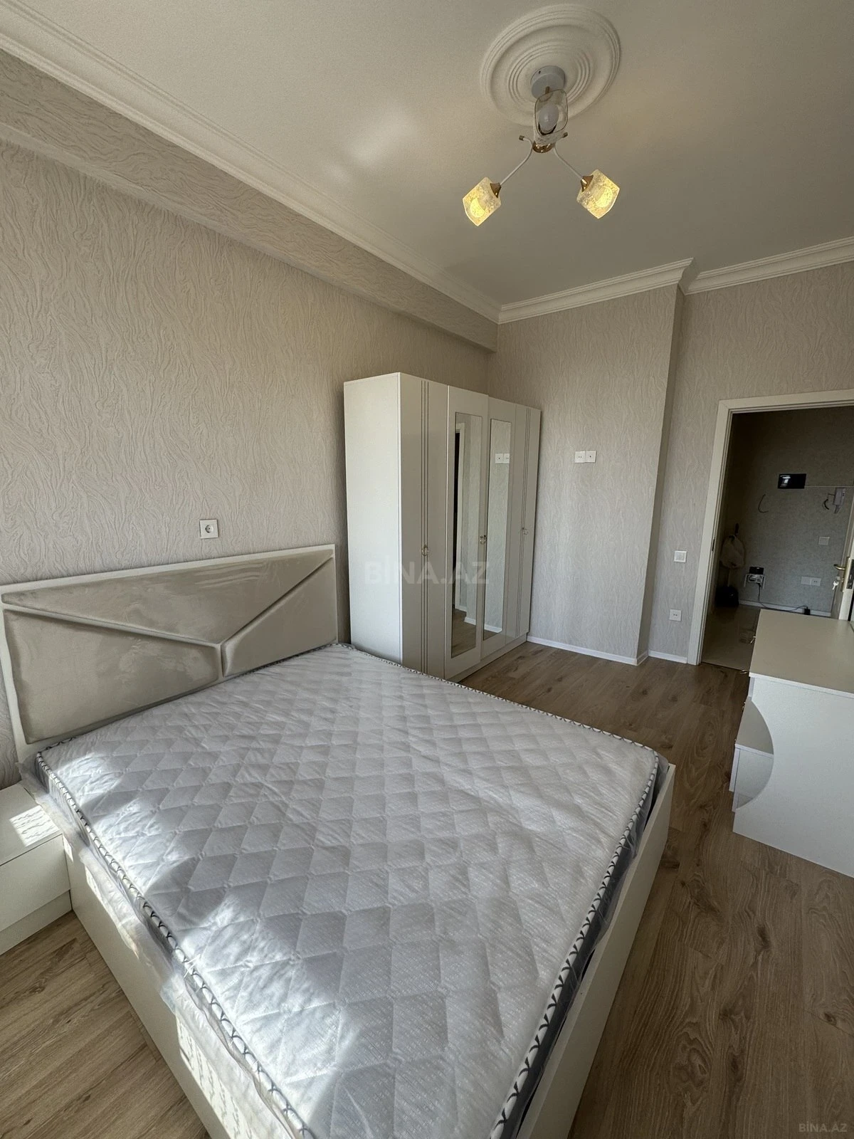Kirayə verilir 2 otaqlı mənzil 58 m²