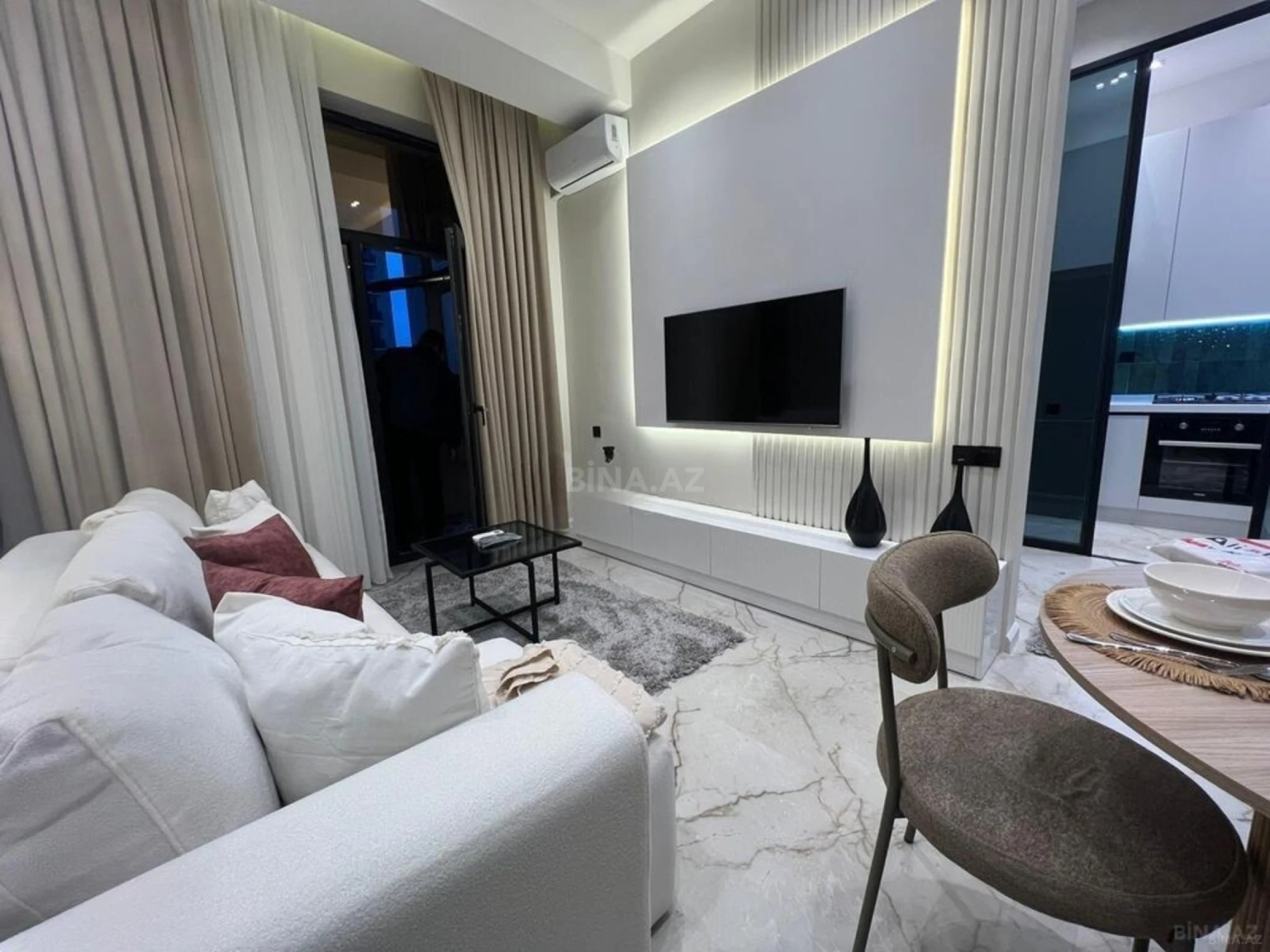 Kirayə verilir 2 otaqlı mənzil 58 m²
