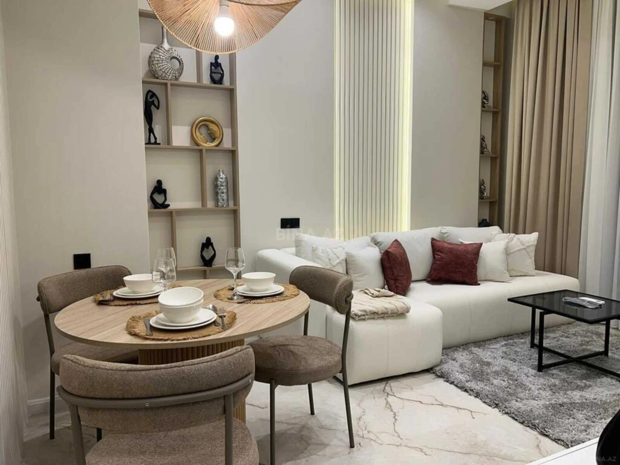 Kirayə verilir 2 otaqlı mənzil 58 m²