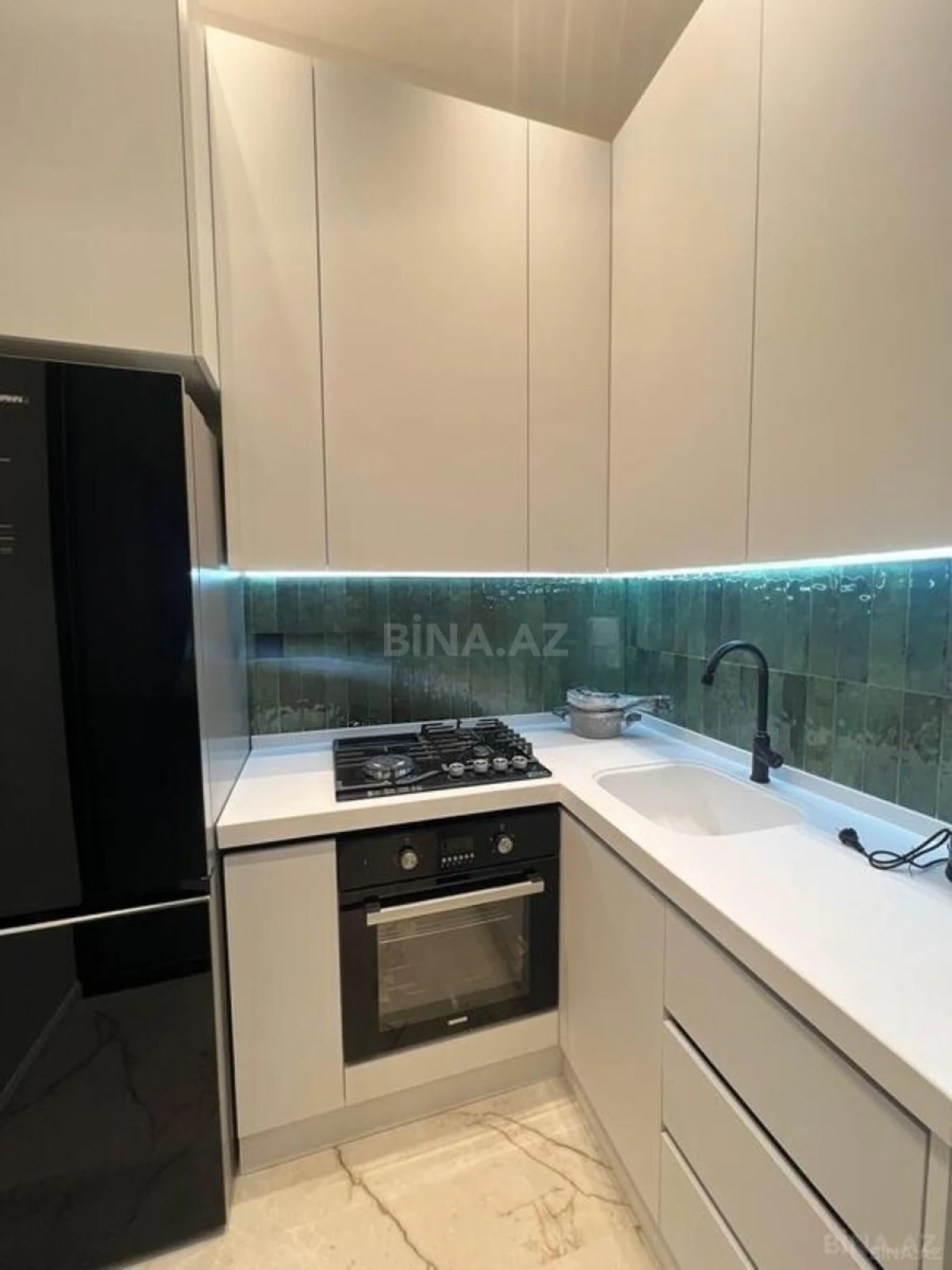Kirayə verilir 2 otaqlı mənzil 58 m²