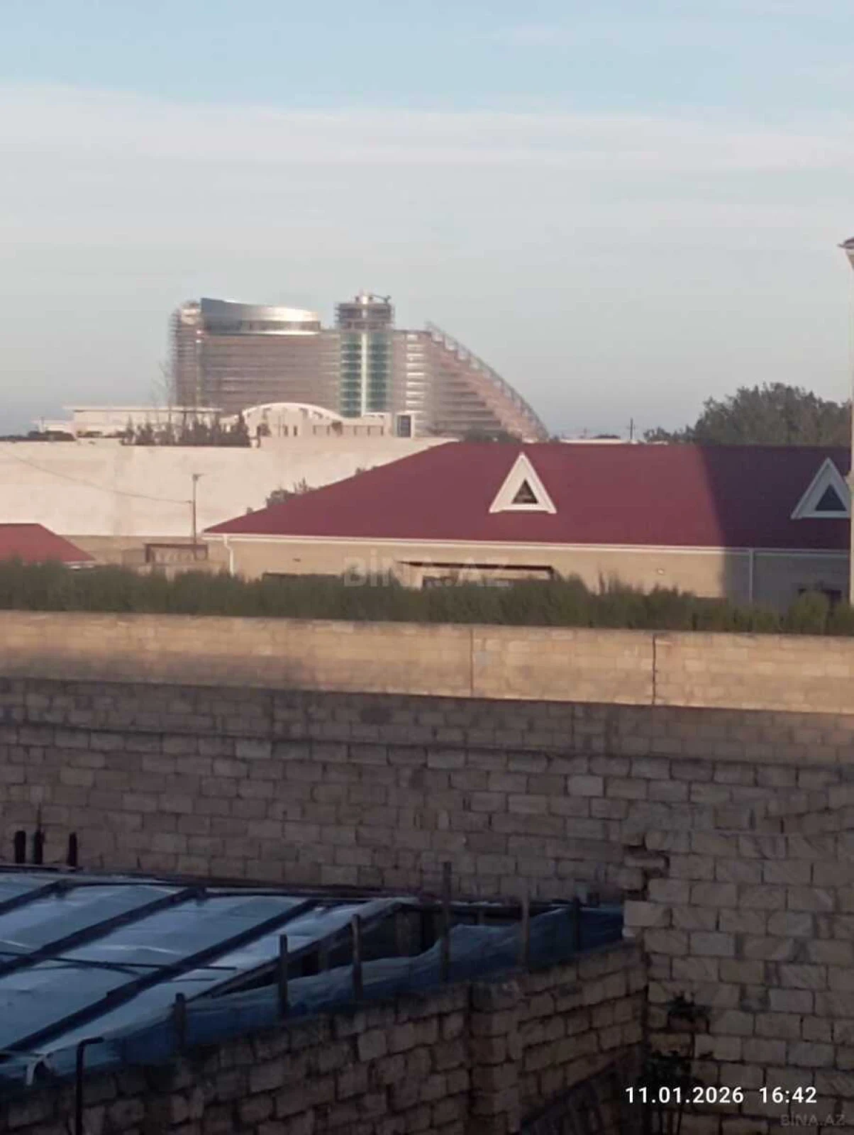 Satılır 4 otaqlı həyət evi 180 m²