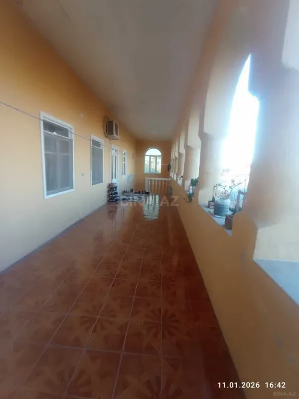 Satılır 4 otaqlı həyət evi 180 m²