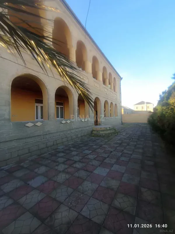 Satılır 4 otaqlı həyət evi 180 m²