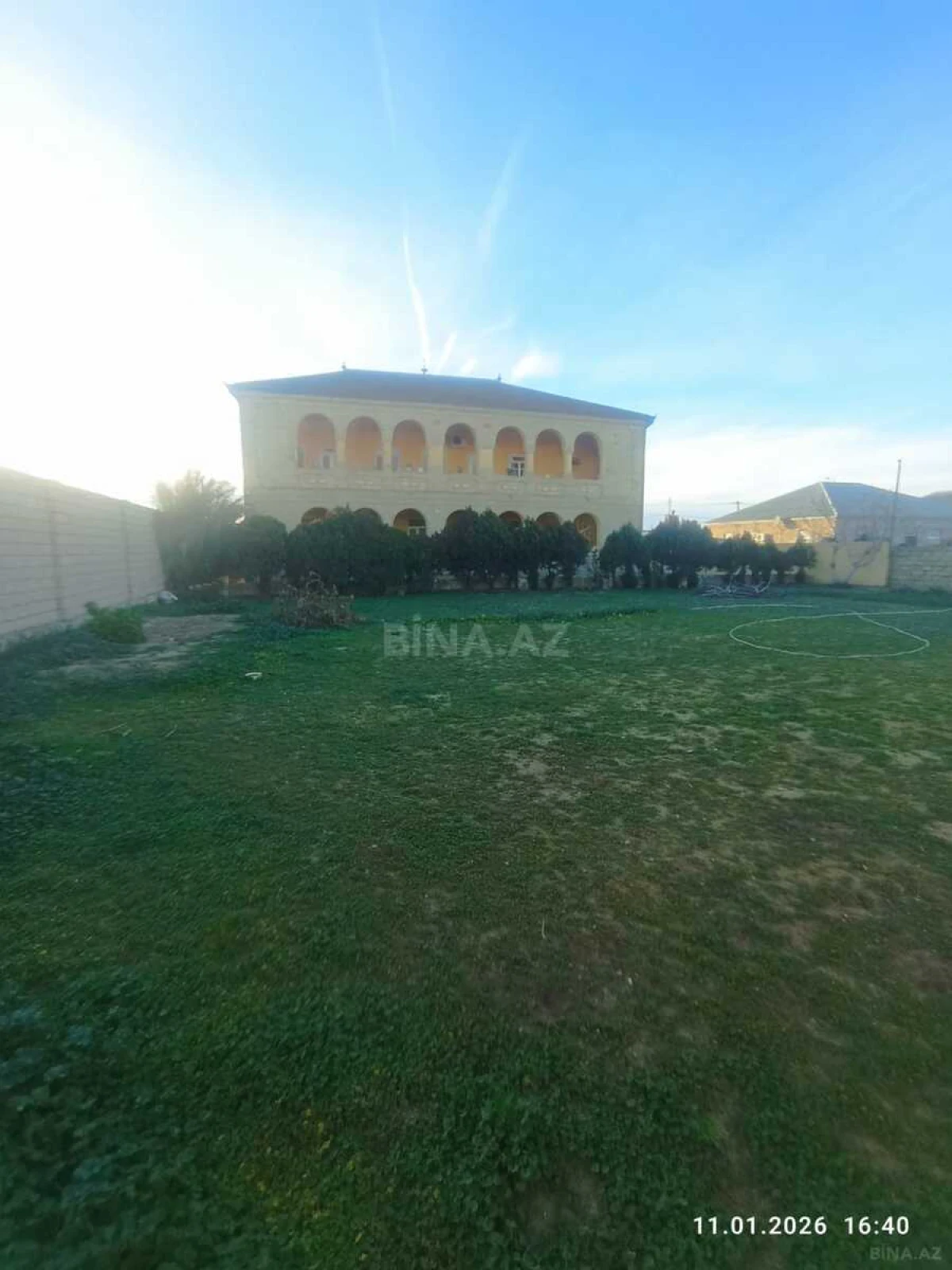 Satılır 4 otaqlı həyət evi 180 m²