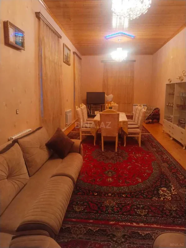 Satılır 4 otaqlı həyət evi 180 m²
