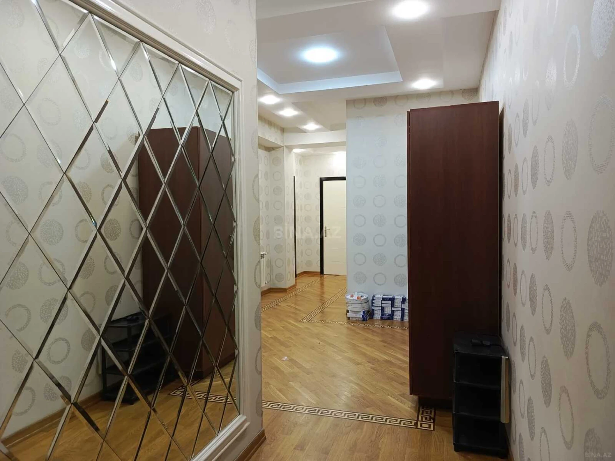 Kirayə verilir 3 otaqlı mənzil 12 m²
