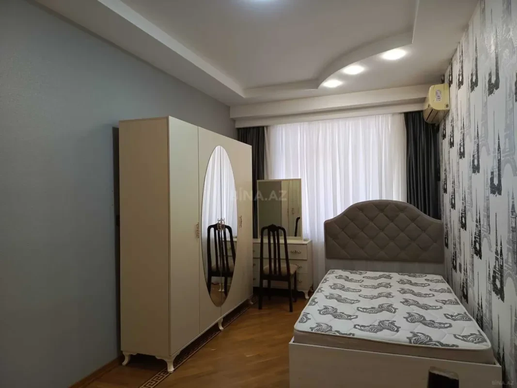 Kirayə verilir 3 otaqlı mənzil 12 m²