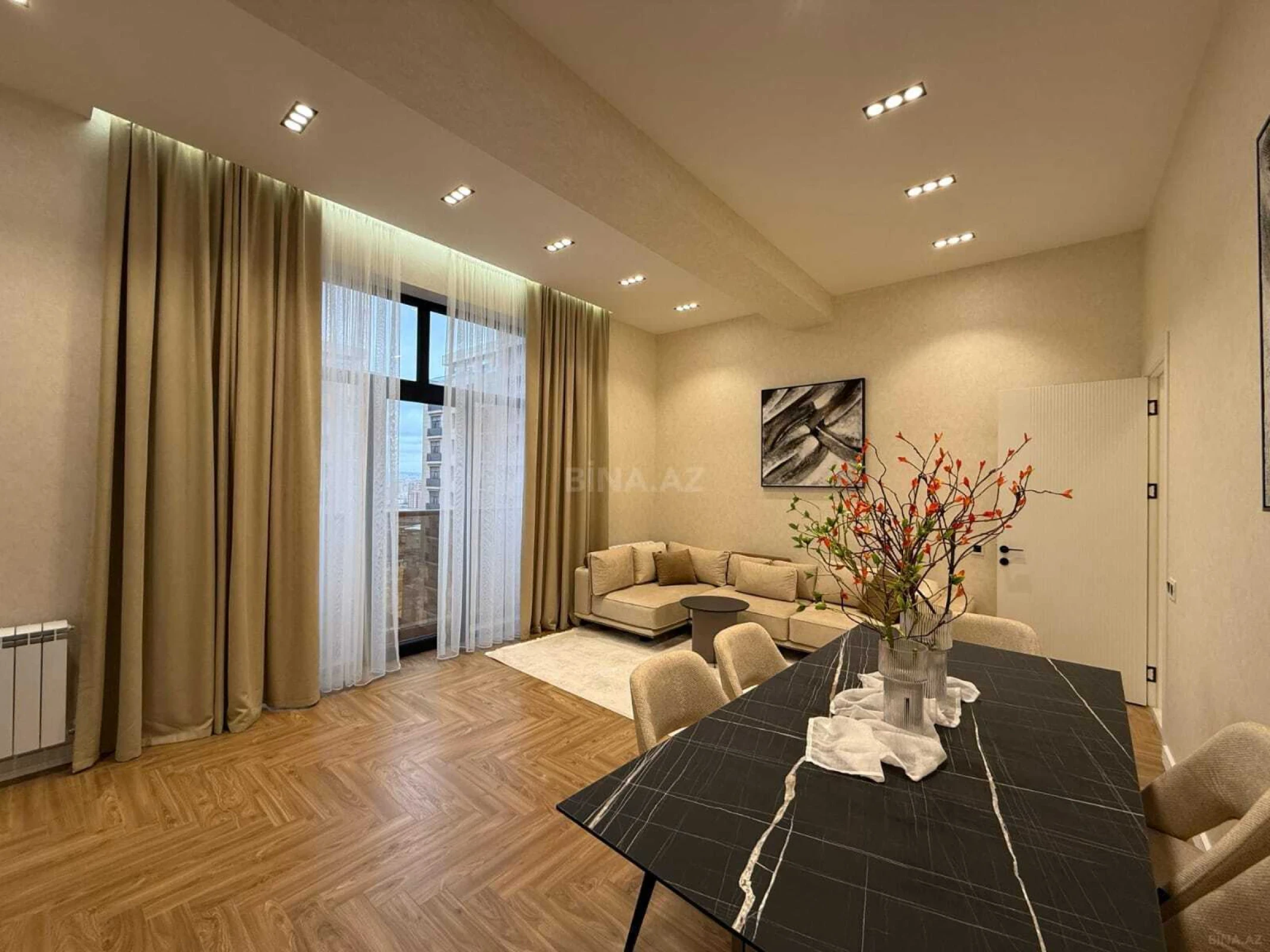Kirayə verilir 2 otaqlı mənzil 100 m²