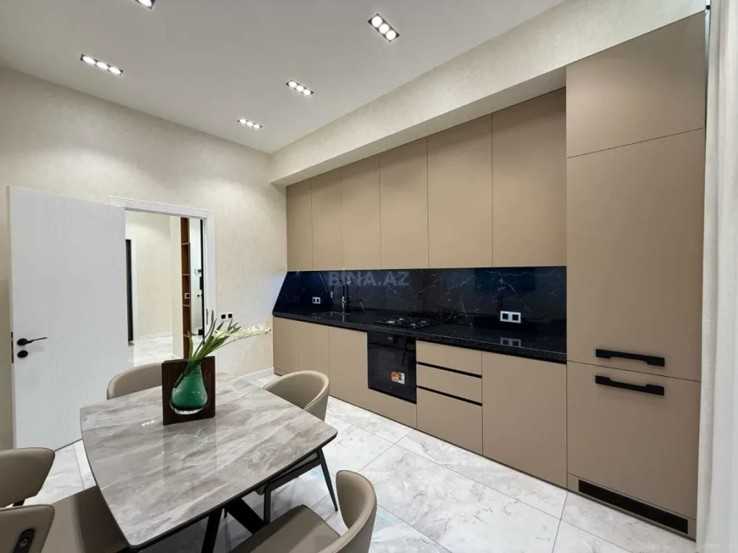 Kirayə verilir 2 otaqlı mənzil 100 m²