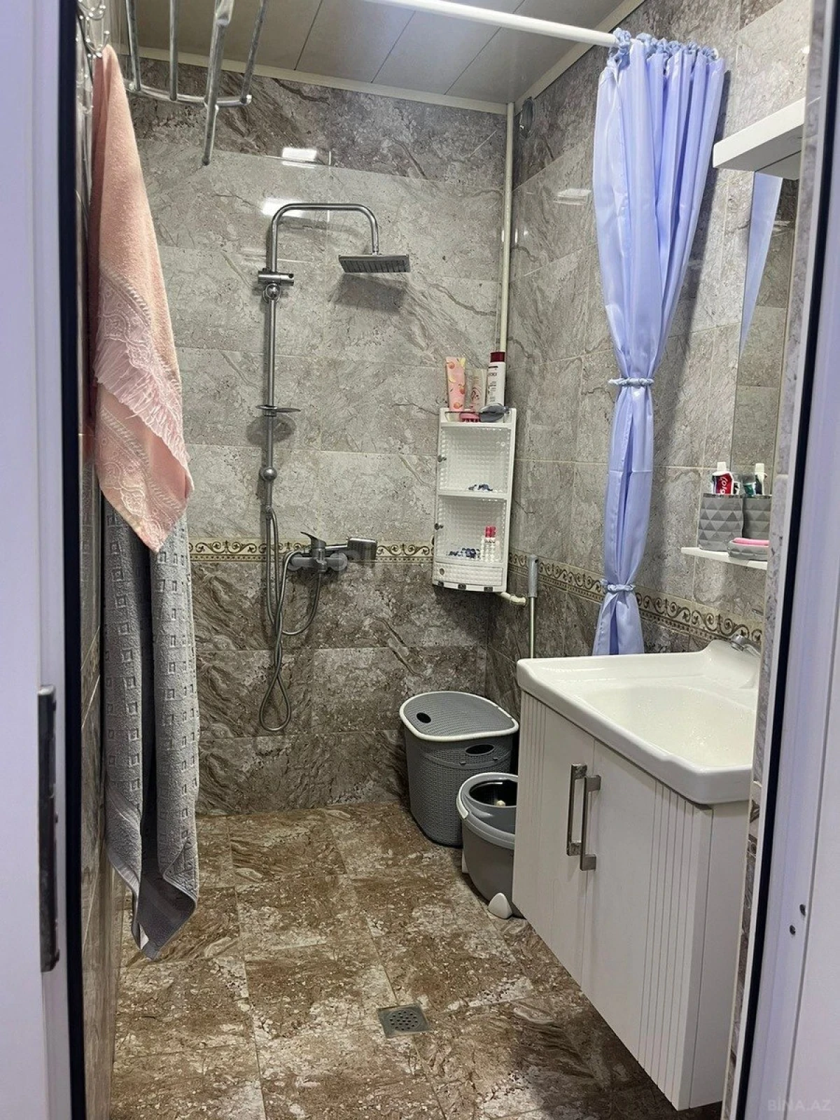 Satılır 2 otaqlı mənzil 70 m²
