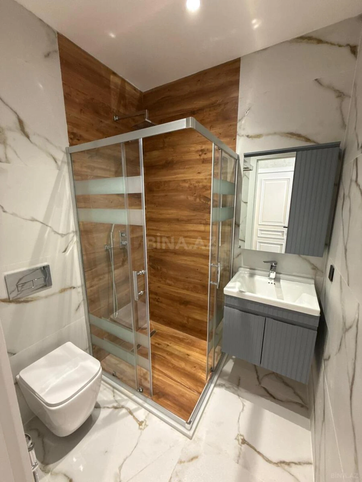Satılır 3 otaqlı mənzil 97 m²