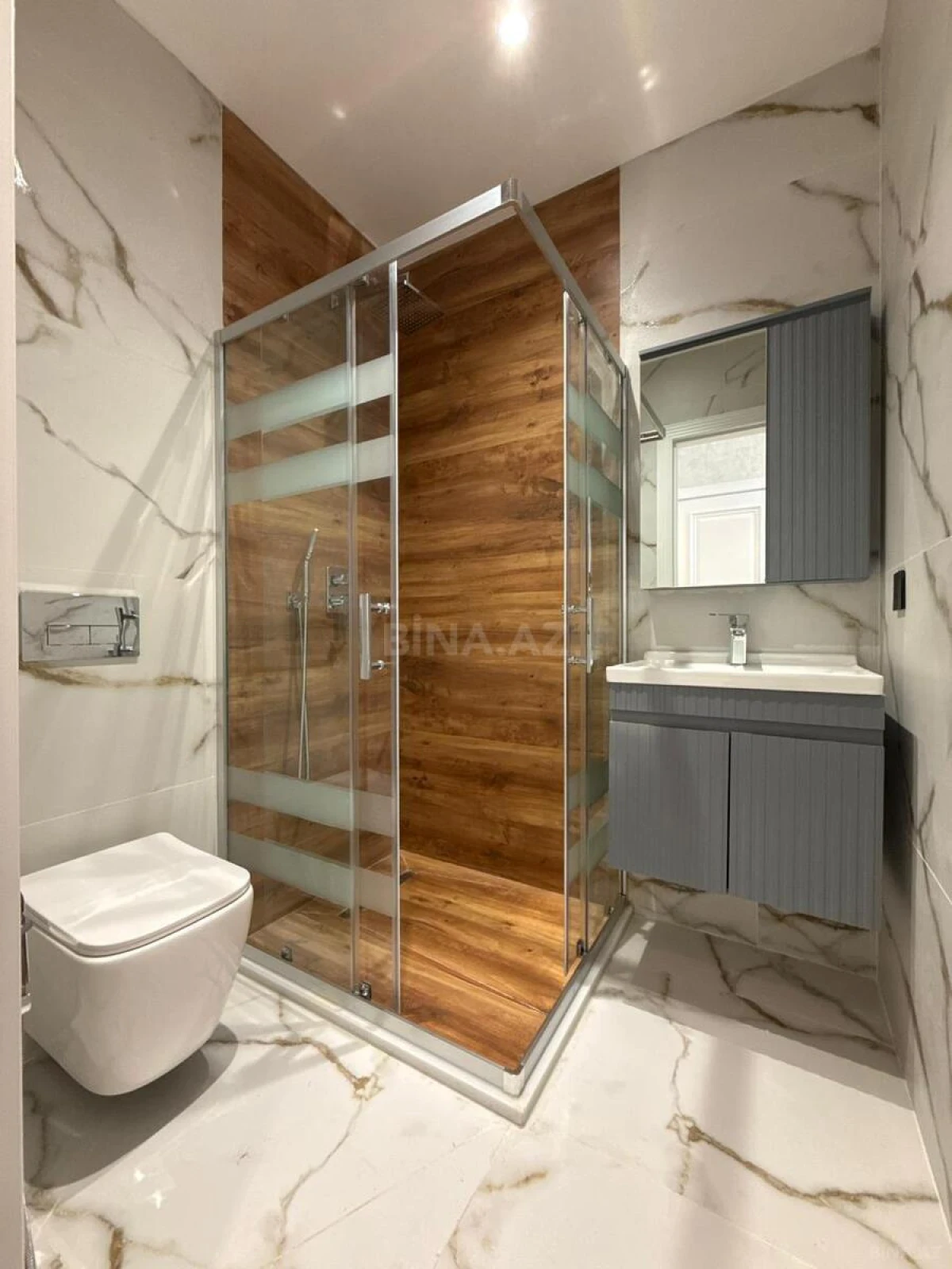 Satılır 3 otaqlı mənzil 97 m²