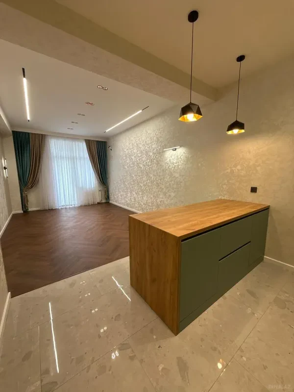 Satılır 3 otaqlı mənzil 97 m²