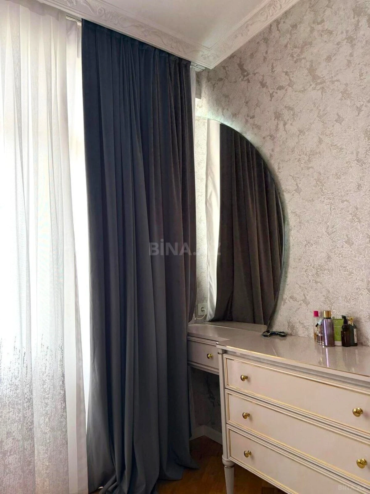 Satılır 3 otaqlı mənzil 100 m²