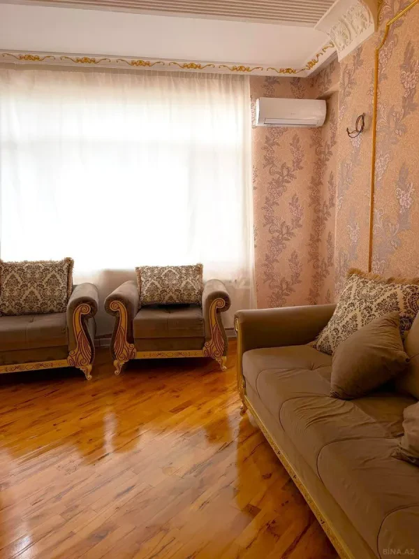 Satılır 3 otaqlı mənzil 100 m²