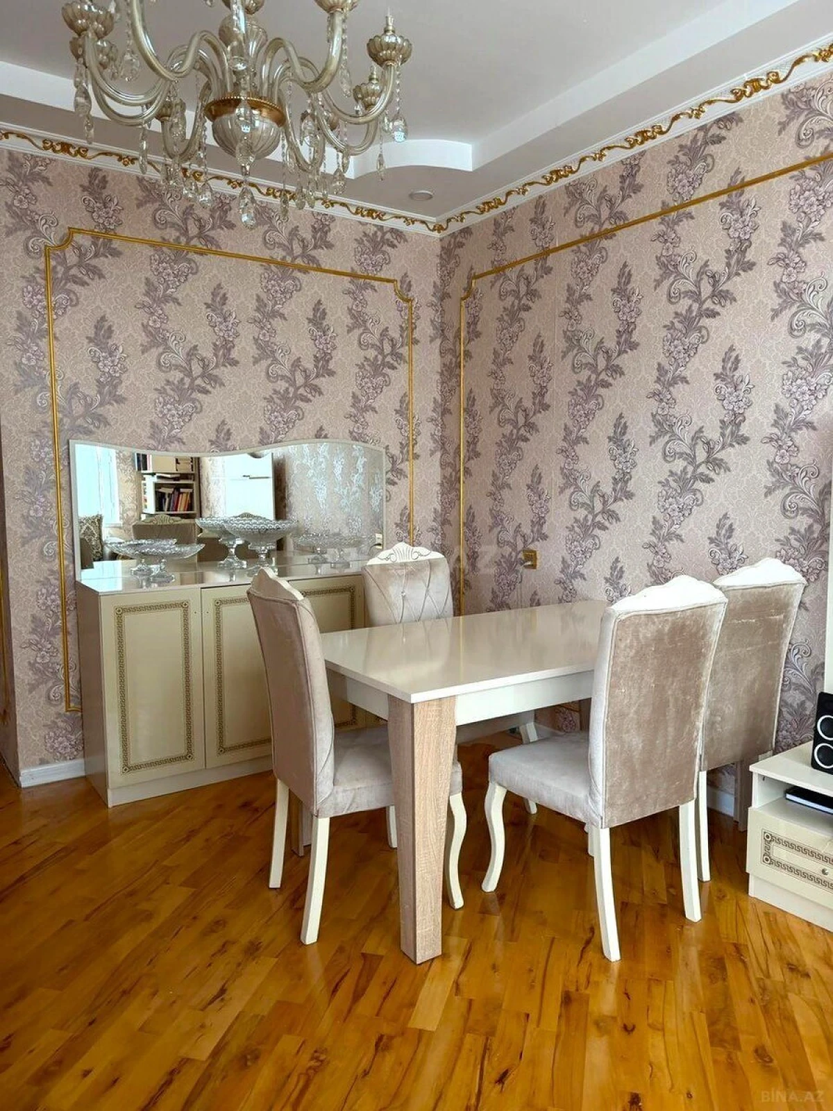 Satılır 3 otaqlı mənzil 100 m²