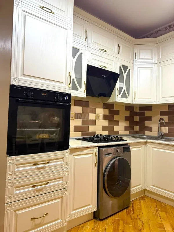 Satılır 3 otaqlı mənzil 100 m²