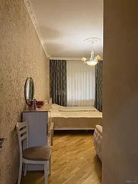 Satılır 2 otaqlı mənzil 110 m²