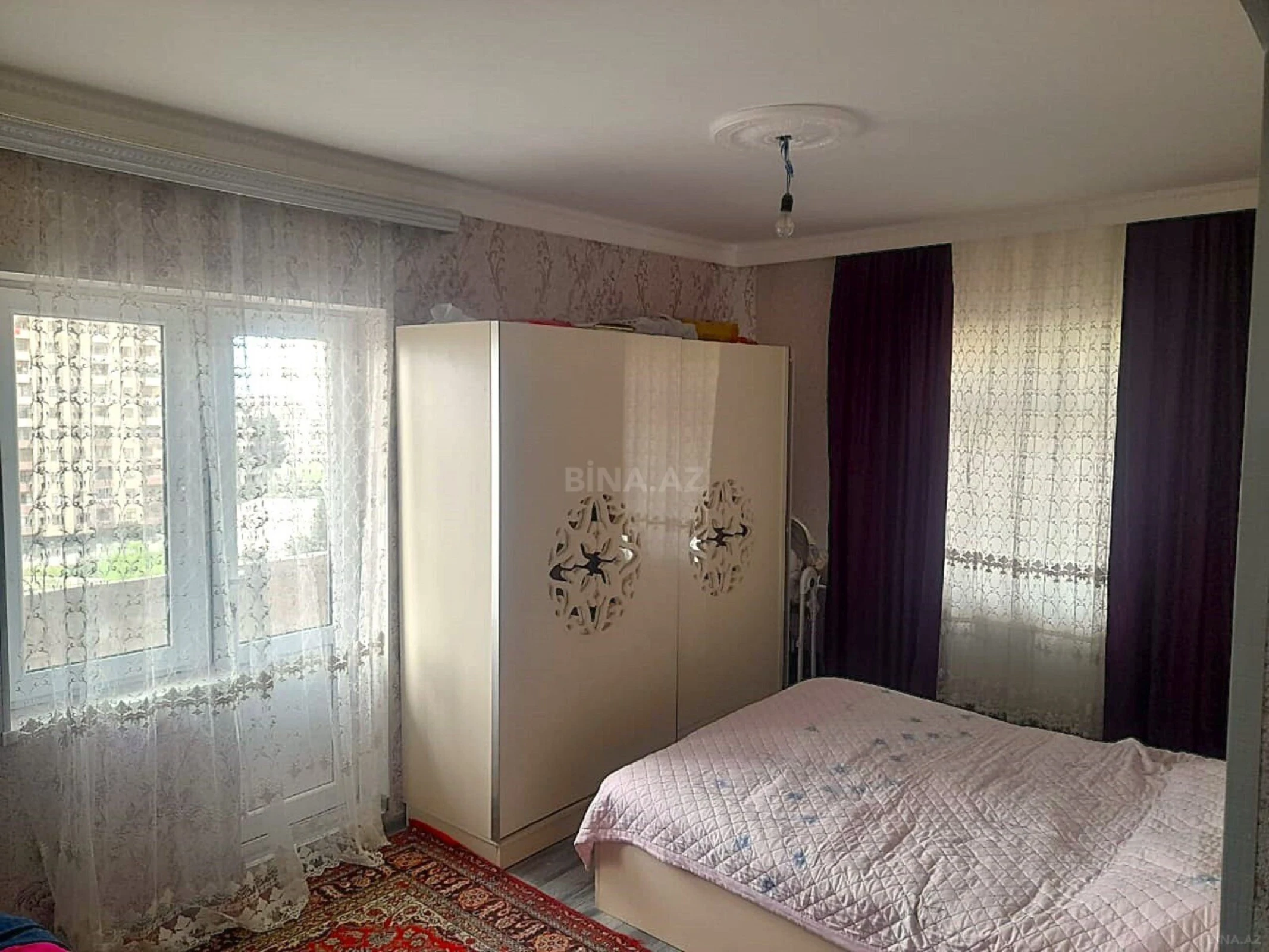 Satılır 4 otaqlı mənzil 110 m²