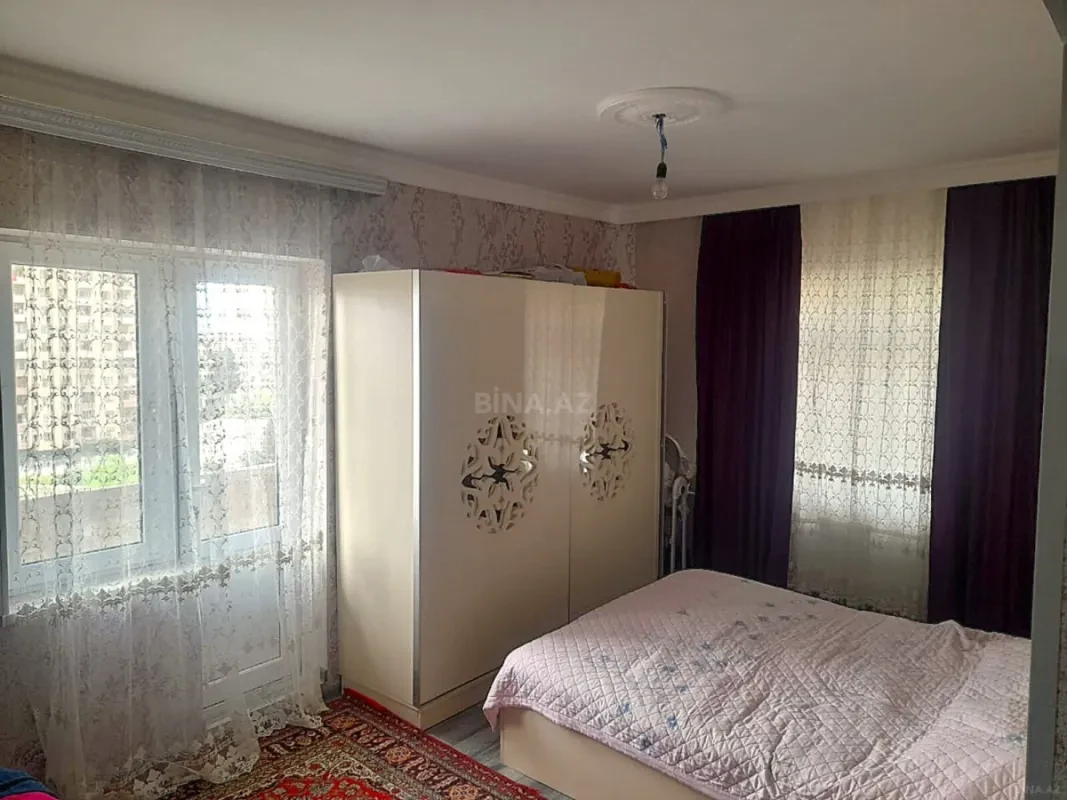 Satılır 4 otaqlı mənzil 110 m²