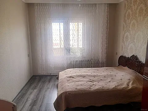 Satılır 4 otaqlı mənzil 110 m²