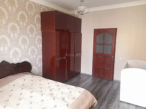 Satılır 4 otaqlı mənzil 110 m²